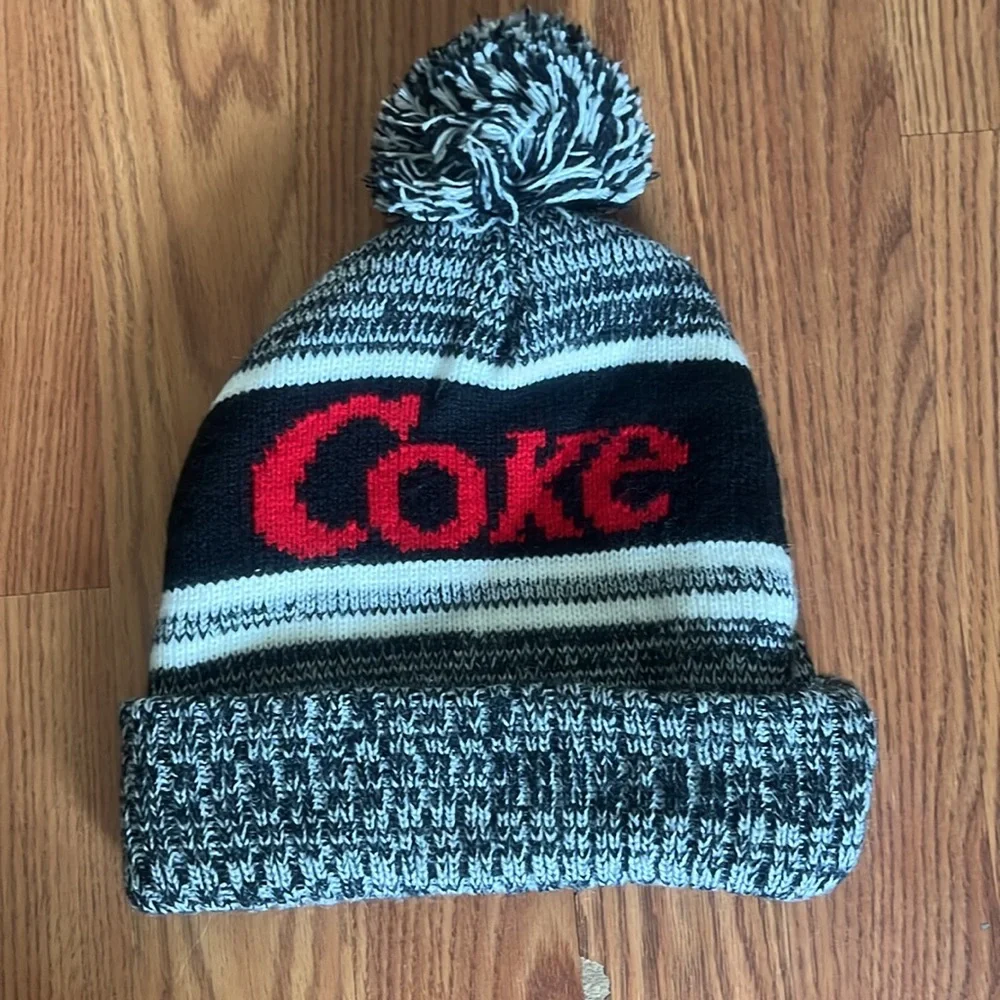 Coke Beanie - Picture 2 of 4